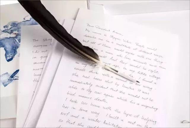 和情人异地17年，每年飞13000公里相见，却在情人生子后离开！这个“负心汉”看哭了全世界…… 