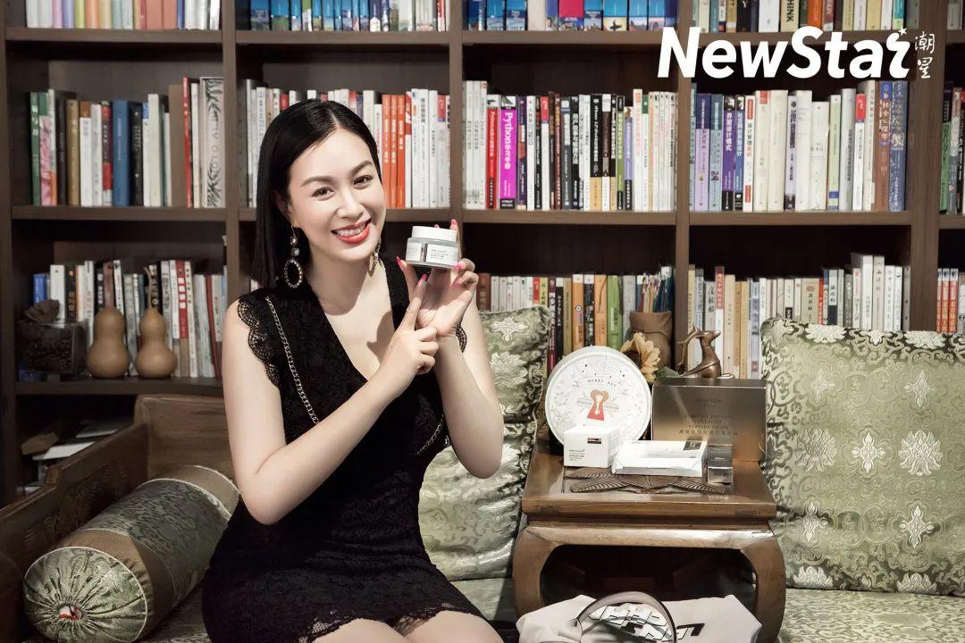 快扔掉睫毛膏和假睫毛，睫毛浓密纤长的黑科技来了，亲测有效 