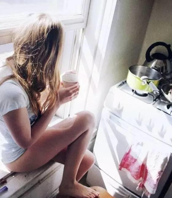 做微商的小伙伴们，别熬夜了，生命不会跟你开玩笑，好吗？ 