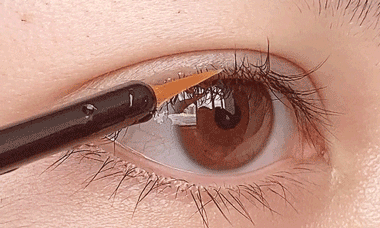 快扔掉睫毛膏和假睫毛，睫毛浓密纤长的黑科技来了，亲测有效 